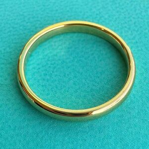 Tiffany & Co. 18k yellow gold Wedding Band 2.5mm ring Size 6.5 with Box